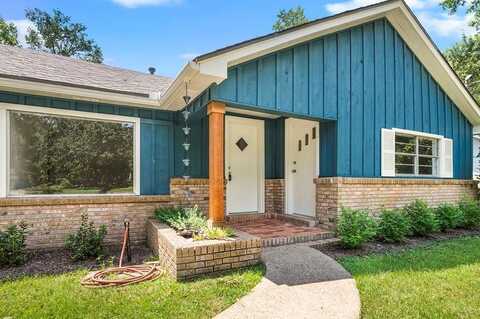 202 E Parker, Nacogdoches, TX 75965