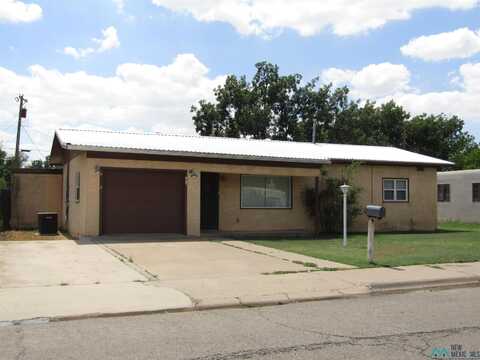 907 W Sears Avenue, Artesia, NM 88210