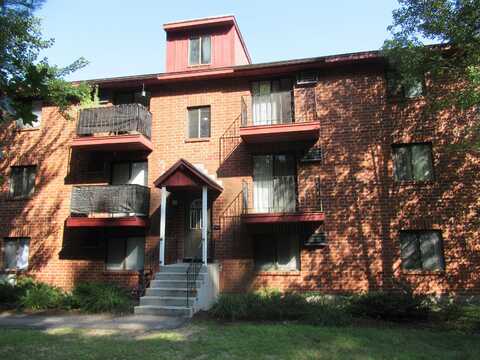 1225 Bodwell Road, Manchester, NH 03109