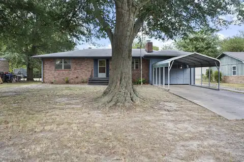 1108 S Mill Street, Grove, OK 74344