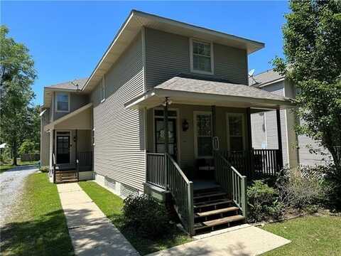 800-802 CARROLL Street, Mandeville, LA 70448