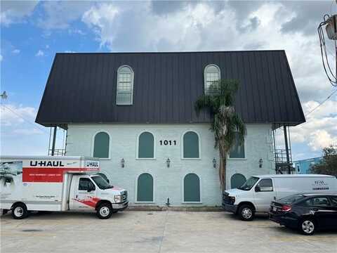 1011 LAKE Avenue, Metairie, LA 70005
