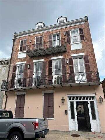 727 BARRACKS Street, New Orleans, LA 70116