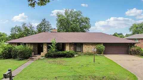 806 Cardinal Lane, Okmulgee, OK 74447