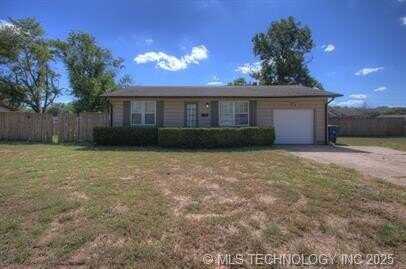 8410 E 133rd Street S, Bixby, OK 74008