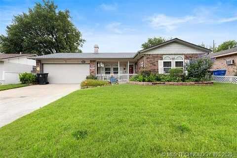 11837 E 61st Place, Broken Arrow, OK 74012