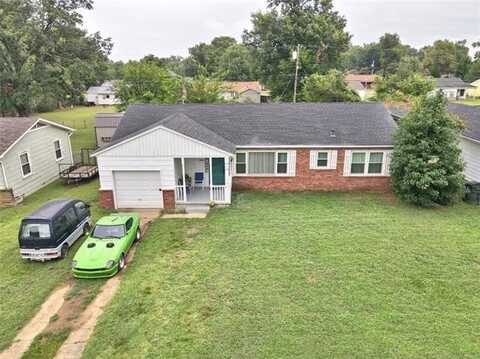 1805 E 11th Street, Okmulgee, OK 74447