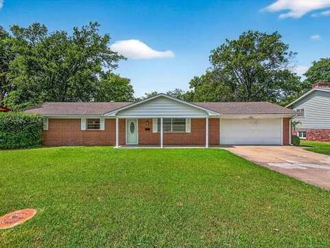 721 Winding Way, Bartlesville, OK 74006