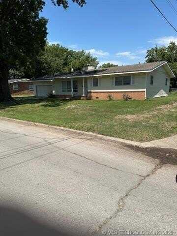 809 SE 14th Street, Pryor, OK 74361