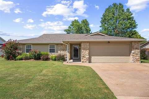 6616 Baylor Drive, Bartlesville, OK 74005