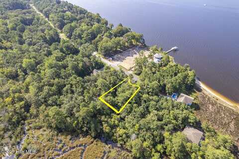 436 Indian Bluff Drive, Minnesott Beach, NC 28510
