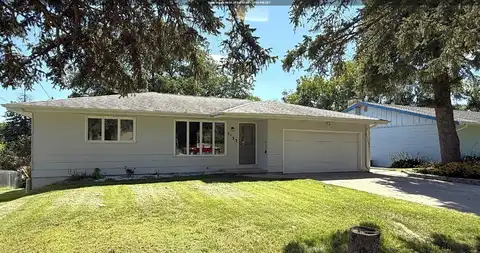 3132 41st St., Sioux City, IA 51108