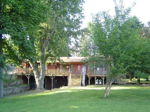 1690 290th Street, Rock Valley, IA 51247
