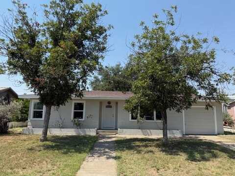 607 S Franklin Ave, Monahans, TX 79756