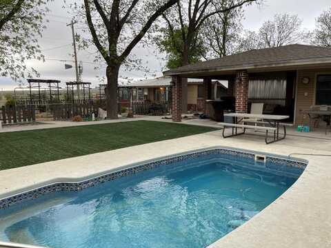 411 Labadie, Sterling City, TX 76951