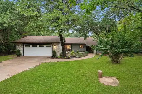 9404 Red Oak Lane, Edmond, OK 73034