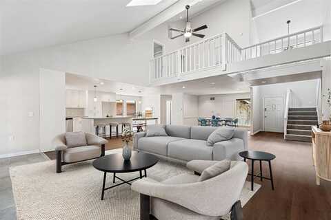 1211 Richmond Road, Edmond, OK 73034