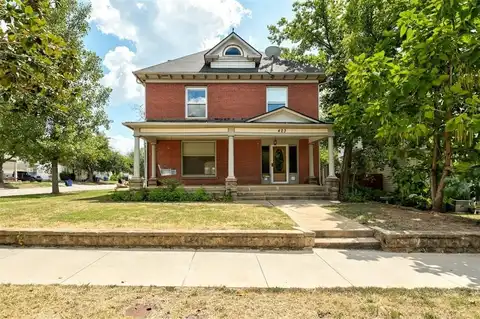 423 E NOBLE Avenue, Guthrie, OK 73044