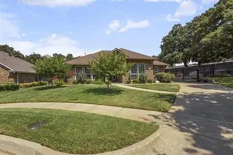 1801 Paddington Court, Arlington, TX 76017