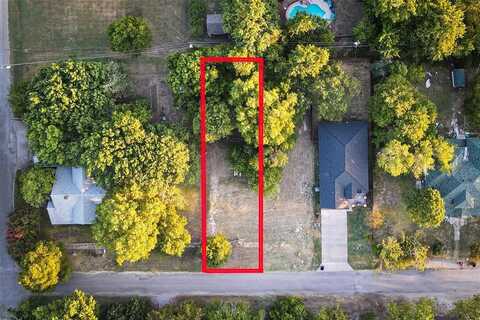 503 W Spruce Street, Whitewright, TX 75491
