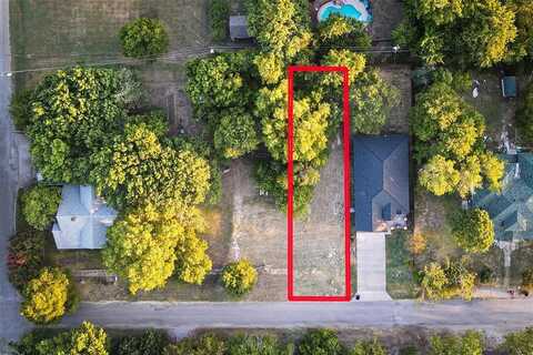 505 W Spruce Street, Whitewright, TX 75491
