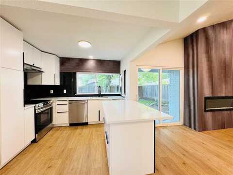 21 Grant Circle, Richardson, TX 75081