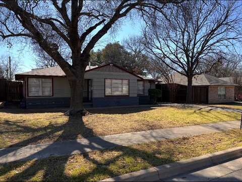 6513 Greenway Road, Fort Worth, TX 76116