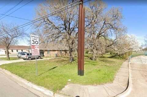 605 Lakey Street, Denton, TX 76205