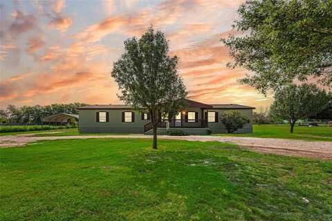9044 Douglas Circle, Terrell, TX 75160