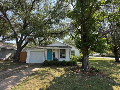 1302 Oliver Street, Weatherford, TX 76086