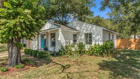 1302 Oliver Street, Weatherford, TX 76086