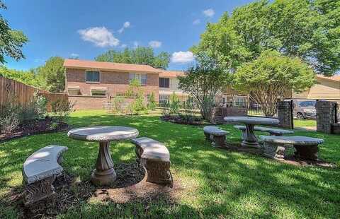 520 Pecan Acres Court, Arlington, TX 76013