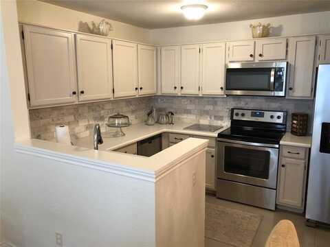 6108 Abrams Road, Dallas, TX 75231