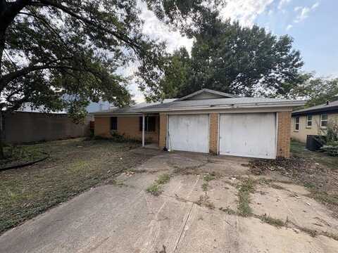 2101 Dayton Street, Haltom City, TX 76117