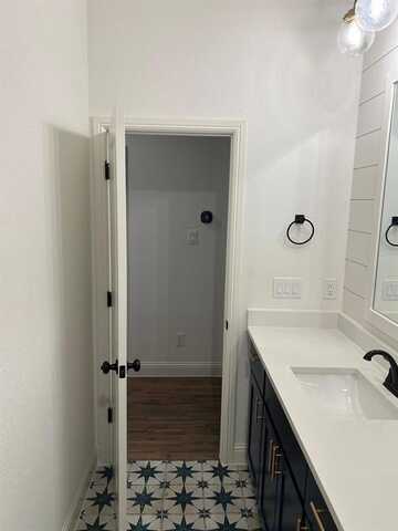 908 Tesslynn Avenue, Godley, TX 76044