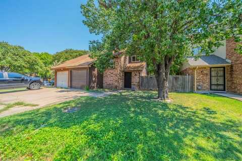 2604 San Sabastian Circle, Grand Prairie, TX 75052