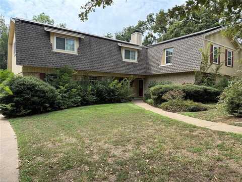 1816 Woodridge Drive, Arlington, TX 76013