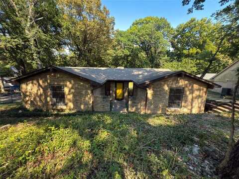 1310 Bow Creek Drive, Duncanville, TX 75116