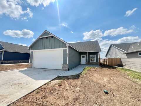9902 Weeping Willow Dr., Manhattan, KS 66502