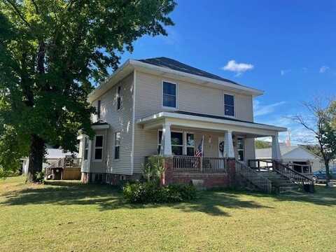 104 Washington Ave, Arenzville, IL 62611