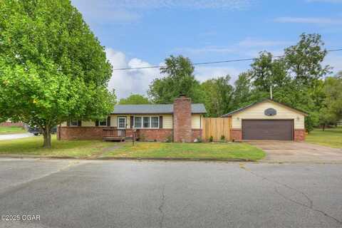 509 N Ash Street, Webb City, MO 64870