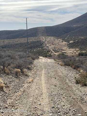 1534 S Rudys Trail, Humboldt, AZ 86327