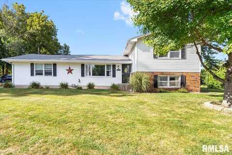 602 E ELM Street, New Berlin, IL 62670