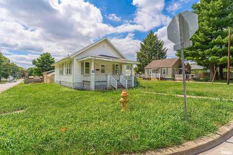 705 6TH Street, Lincoln, IL 62656