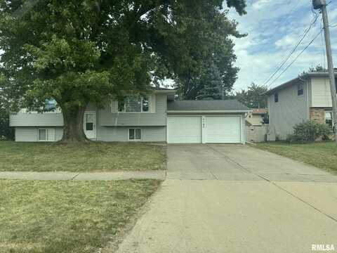 4125 UTICA RIDGE Road, Bettendorf, IA 52722