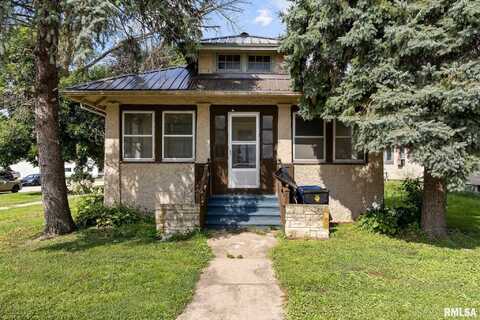 301 PLUM Street, Tipton, IA 52772