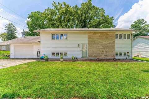 104 E STAHL Street, Elkhart, IL 62634