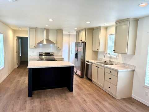 900 S Hillcrest #306, Colfax, WA 99111