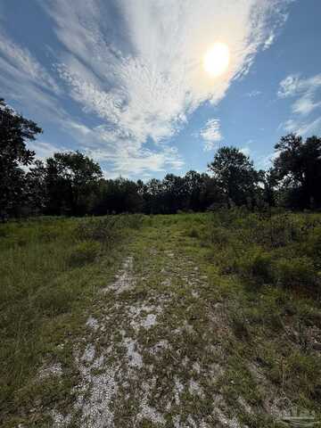 9076 Salter Rd, Pace, FL 32571
