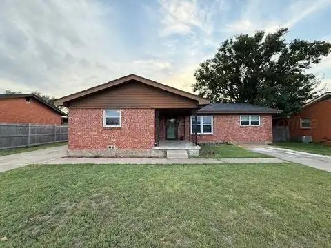 1819 N Faulkner St, Pampa, TX 79065